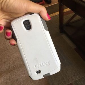 Samsung Galaxy S4 and iPhone 6s Plus phone covers